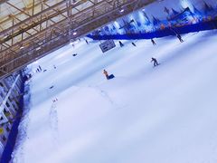 -乔波室内滑雪场