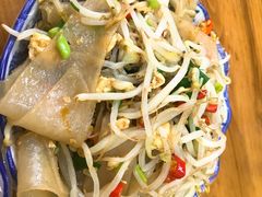 炒凉皮-八亩沟擀面皮(西安首店)