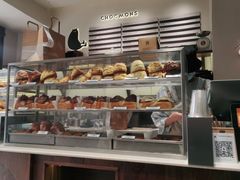面包甜点陈列柜-CHOCMONS巧克怪兽(屏风街店)