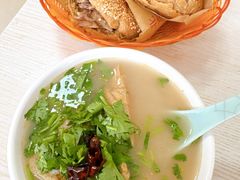 -洪峰浩老北京烧饼夹肉(角门路店)