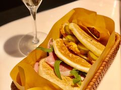 -wineapp葡萄酒餐吧(外滩金融中心店)
