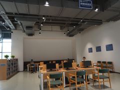 -万江图书馆