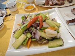 丝瓜炒鹅什-烧鹅妹饭店