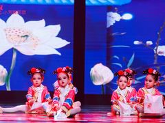 -小芳舞蹈团·少儿舞蹈·中国舞(龙江校区)