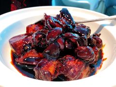 百叶结红烧肉-屋里厢上海菜馆