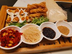 烙馍四宝拼-解家河南菜(金水路店)