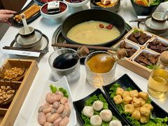 -汤宴·参须肚包鸡(南京路店)