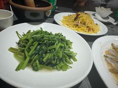 -黄弟大排档·湖南菜·小龙虾·小海鲜(凯旋北路店)