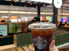 -星巴克(上海虹桥站2A检票口)