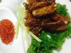 -玖月时尚泰式餐厅
