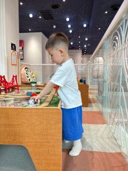 -奈尔宝·儿童乐园·亲子餐厅(华采天地店)