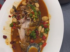 黄山臭鳜鱼-上海古井假日酒店 · 徽昇楼中餐厅