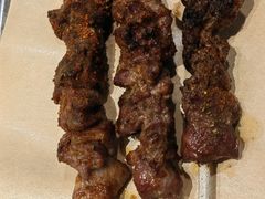 鲜烤羊肉串-侃爷南门铜锅涮肉