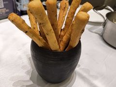 -红鼎豆捞·非遗鲍皇汤火锅(宝丰路店)