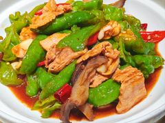 螺丝椒五花肉海参煲-青雅中餐厅(大连金石滩绿发希尔顿度假酒店)