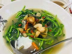 -九记路边鸡(滨江路店)