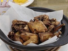 盐焗乳鸽-轩记海鲜餐厅·四十五年老字号·经典粤菜(西区彩虹店)