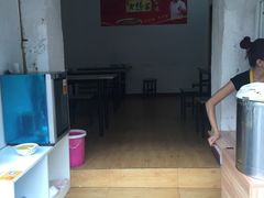 -逍遥老杨家胡辣汤(纱厂北路店)