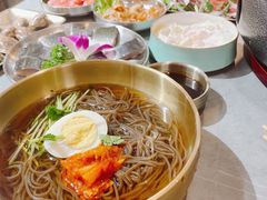 -围炉肉舍•炭烤活鳗•丹东海鲜烤肉(步行街店)