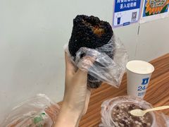 乌饭包老油条-芳婆糕团店(王府大街店)