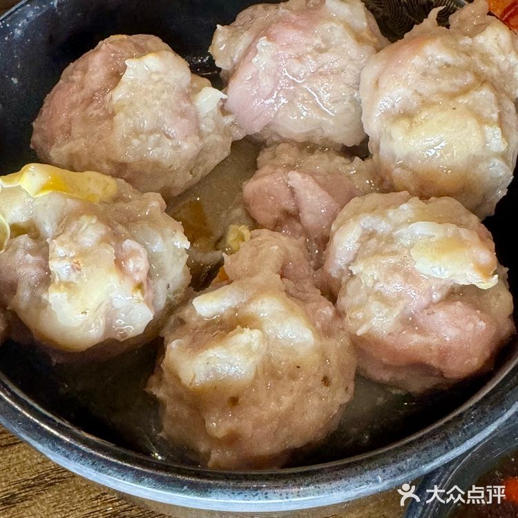 来顿暖暖的海鲜粥底火锅
