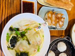 -禾诗夜市大饼油条(松江店)