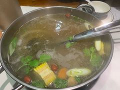 -乡土黄·鲜牛肉火锅·小龙虾(兴业街店)