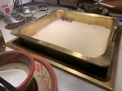 -尚尚仙·酸汤猪手·猪肚鸡火锅(华联万柳购物中心店)