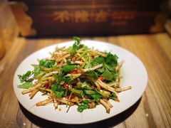 凉拌折耳根-不曾在把把烧•烧烤(莲坂磐基店)