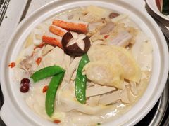 -三人行骨头王火锅(长寿店)