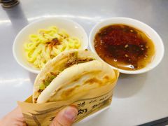 -杨记灌肠(食品街店)