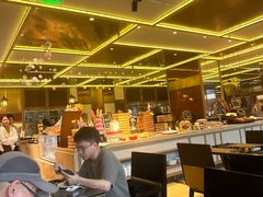 -大中华希尔顿酒店-念自助餐·嗨啤·小龙虾