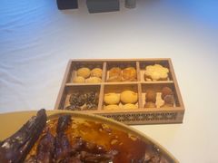 -八府香鸭·啫啫煲(华山路店)