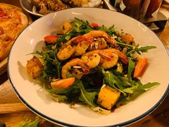 亚麻籽藜麦大虾沙拉-COMMUNE幻师(上邦百汇城店)