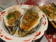 加拿大生蚝-辉记炭烧海鲜大排档·老字号(福田店)