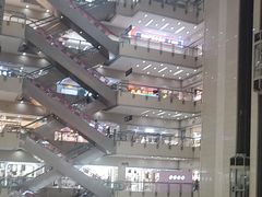-百荣世贸商城