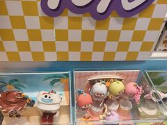 -名创优品(山东青岛华润万象城店)