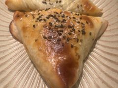 酥皮羊肉烤包子-那拉提之疆·新疆菜(美院店)