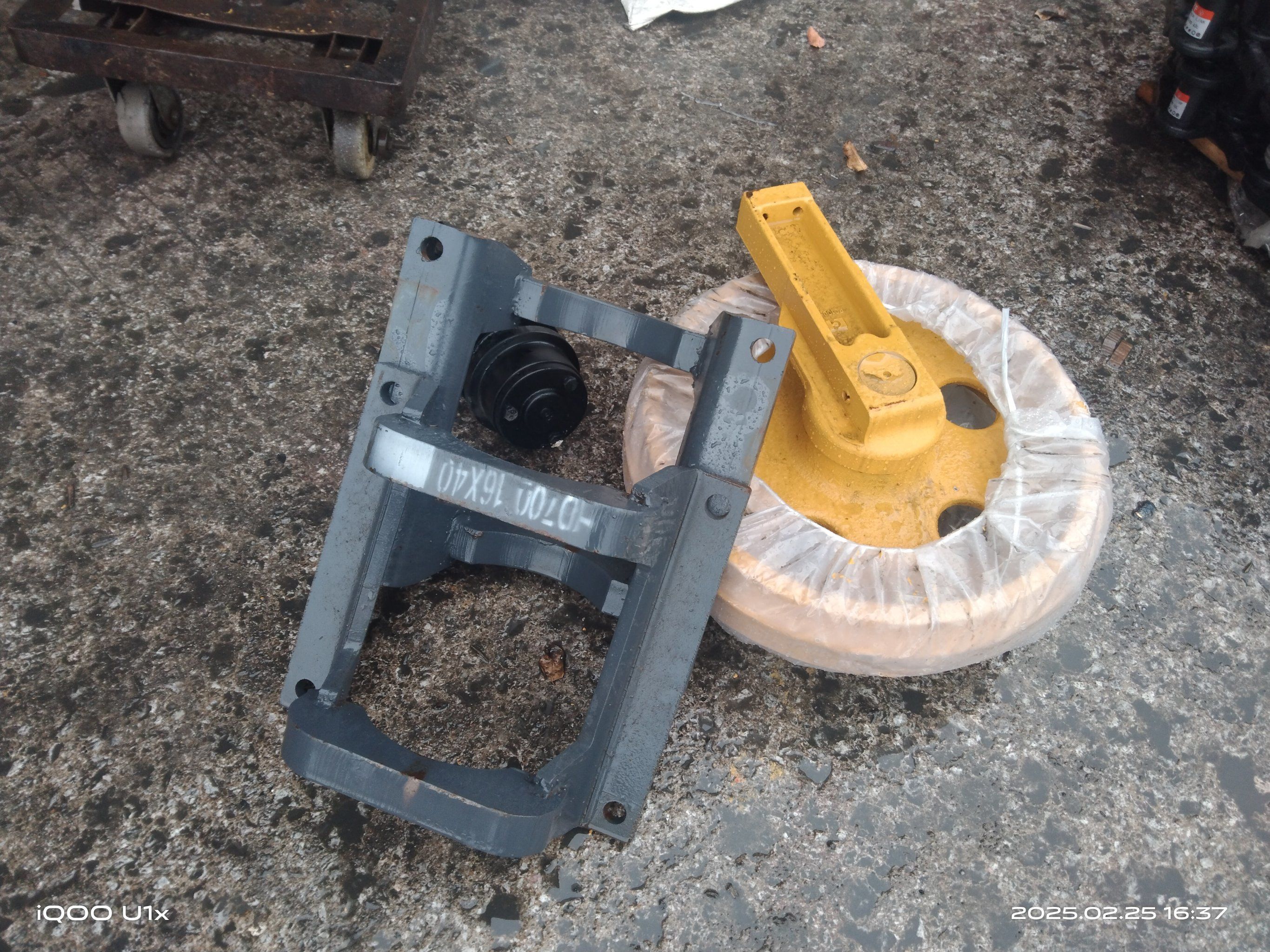 挖机矿山底盘件