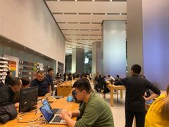 -Apple零售店(华贸购物中心店)