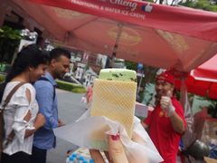 -詹爷爷乌节路街头冰淇淋