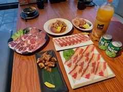 -山之屋炭火烧肉·生啤畅饮(大朗万科中央公园店)