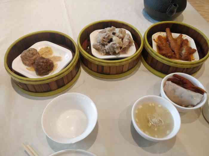 那么喧杂只是菜品味道很一般仍延续以往周末早茶自助5南园酒家早茶