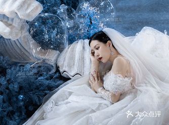 星星坠入海底，我坠入你 星星迷恋上海洋的柔情纯净