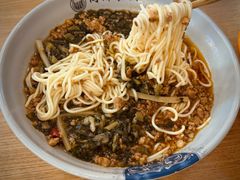 -同济大学本部学苑饮食广场