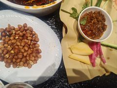 -周姑娘不等味·牛羊肉火锅·螃蟹罗氏虾·烤鱼烤串(高邮店)