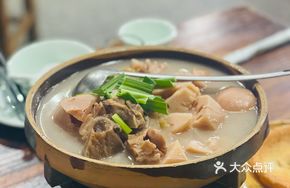 Pork Trotter with Lotus Root