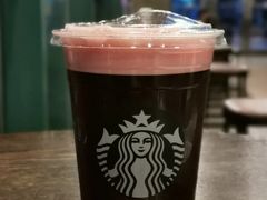 冰摇红梅黑加仑-星巴克臻选(青岛麦凯乐分店)