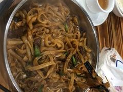 -牛一煲美食(江高店)