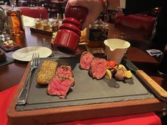 -恰餐厅及酒吧 CHAR Bar & Grill (北京丽都皇冠假日店)